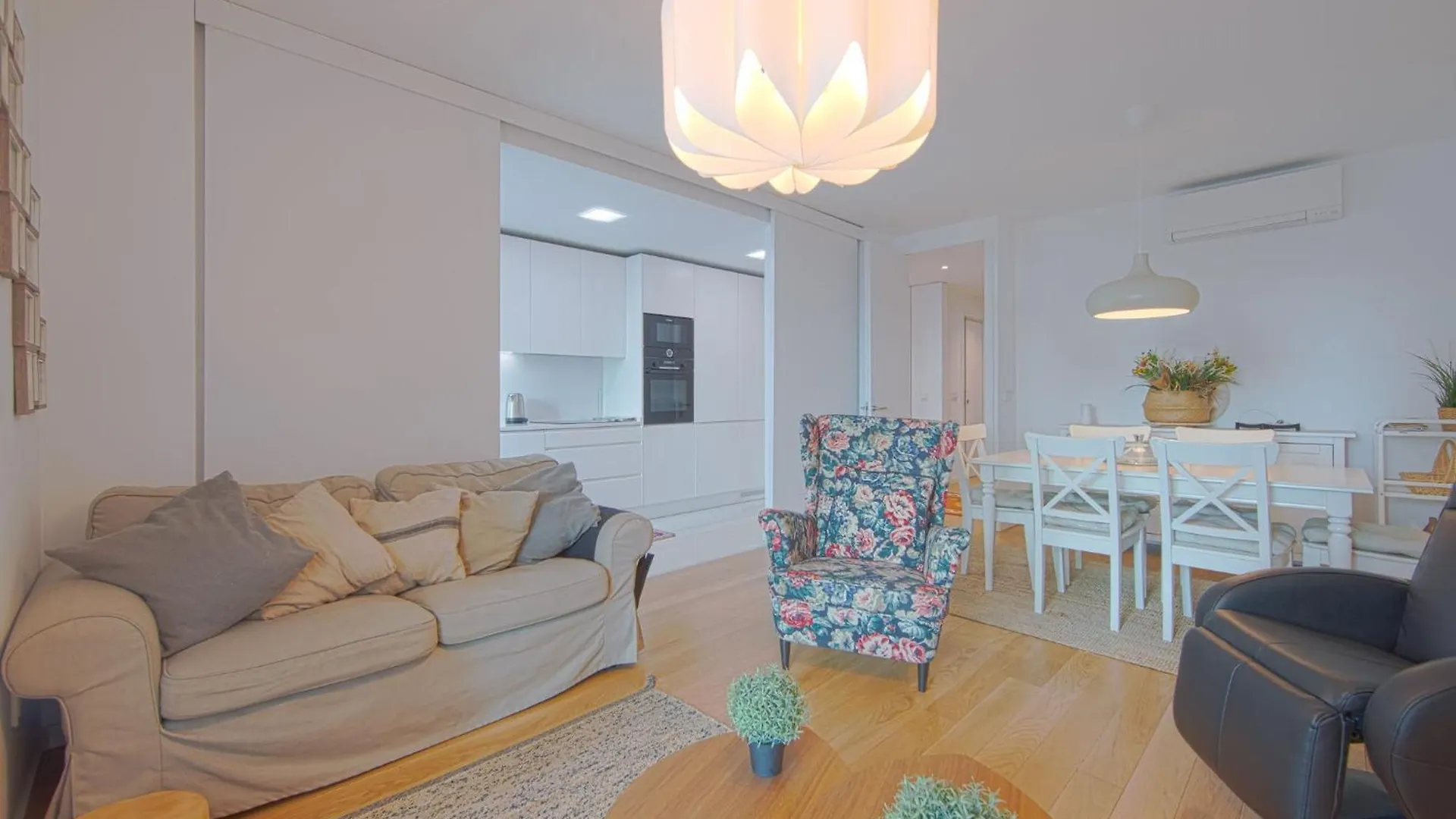 Benfica Prime Terrace II By Homing Apartment Lisbon